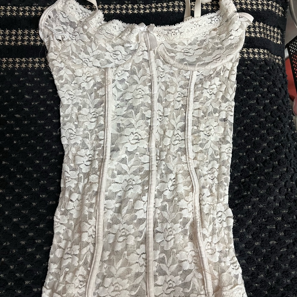 Elegant Lace Bustier Top